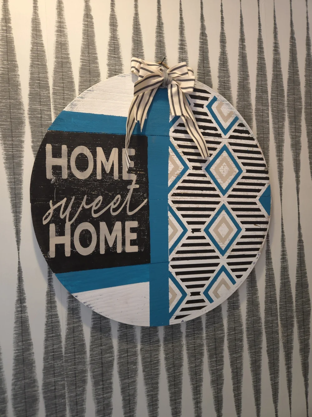 Home Sweet Home Round Wall Plaque - Blue, Black, White